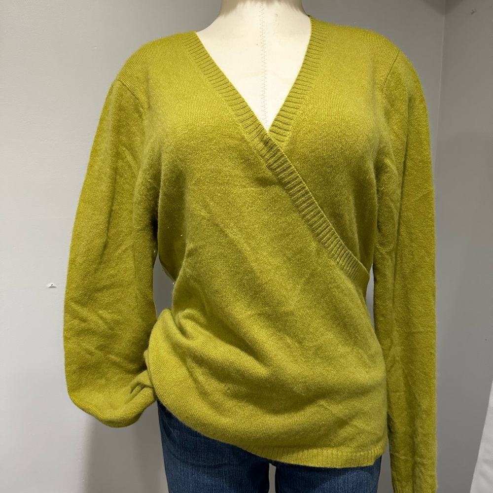 Green WilliSmith cashmere blend sweater M